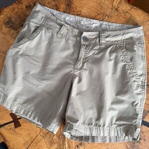 Columbia Khaki Utility Shorts